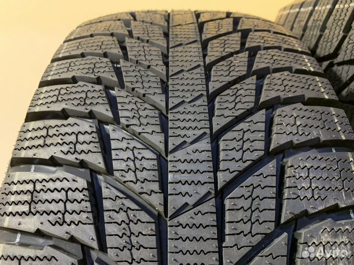 Triangle PL01 215/45 R17 91R