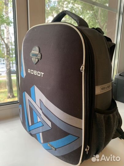 Школьный рюкзак для мальчика 1-4 класс