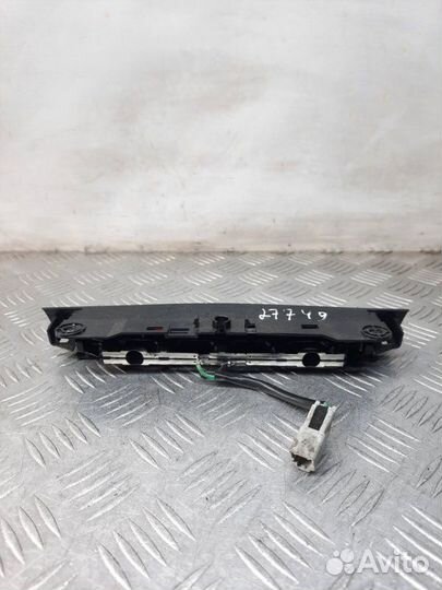 Стоп-сигнал Honda Civic хэтчбэк 5 дв. 1.6 D16V1