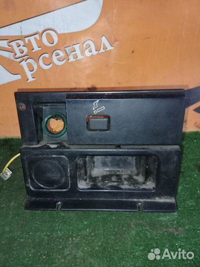 Пепельница Газ 31105 406 2006