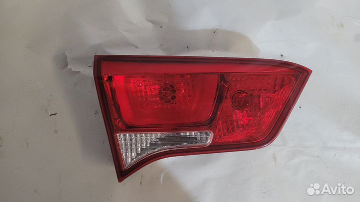 Фoнарь задний внутрeнний лeвый для Kia Rio 3