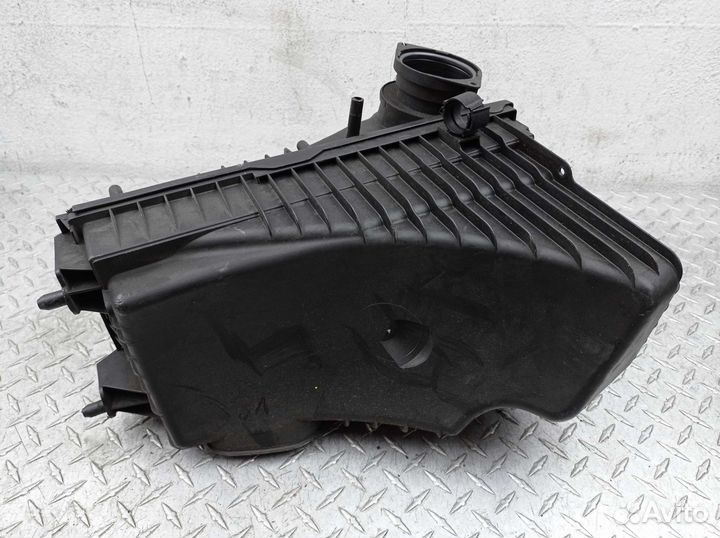 Корпус воздушного фильтра Audi Q7 4L