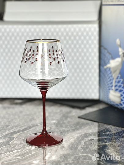 Подарок. Бокалы для вина