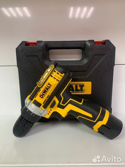 Шуруповерт DeWalt 12V