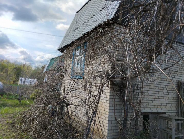 Дача 20 м² на участке 4 сот.