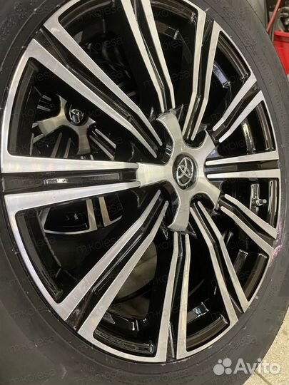 R20 Nokian Tyres Hakka Black 285/50, PCD 5x150 DIA 110