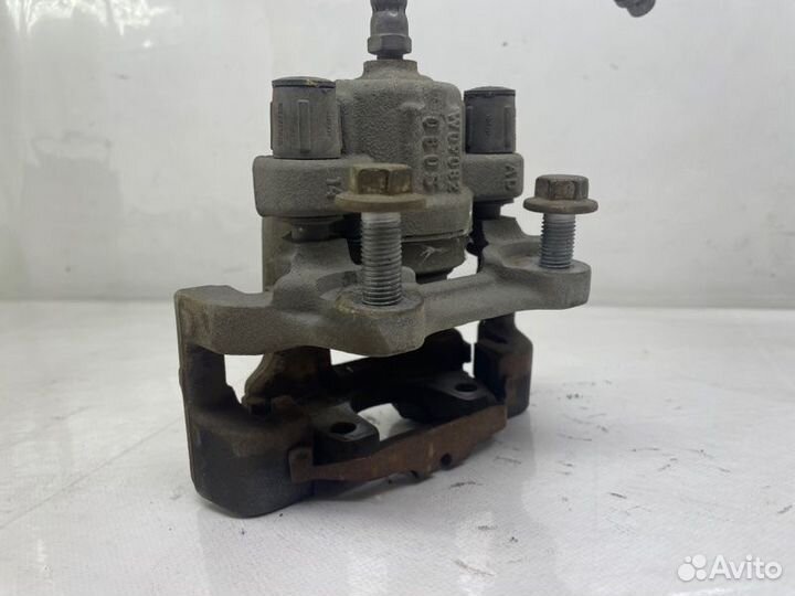 Суппорт задний правый Bmw 3-Series F30 2.0D 2014