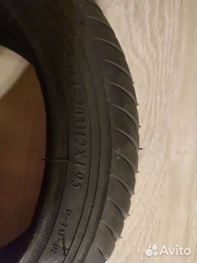 Новая покрышка на 12,Велозамок 2 шт