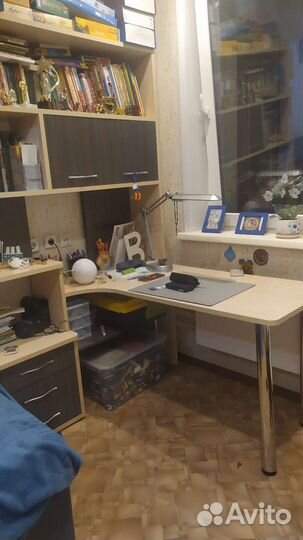 Стол письменный угловой с полками б/у