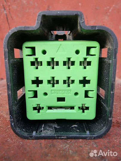 Фишка реле накала свечей Фольксваген