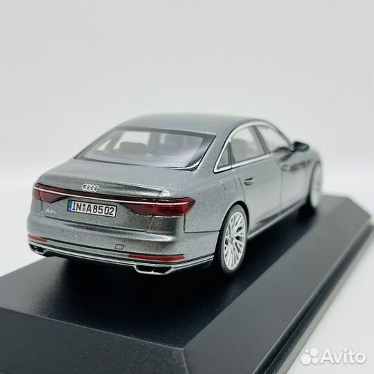 Audi A8L iScale 1:43