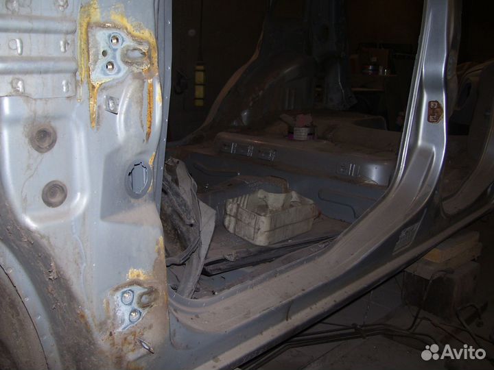 Форд фьюжен порог левый со стойками