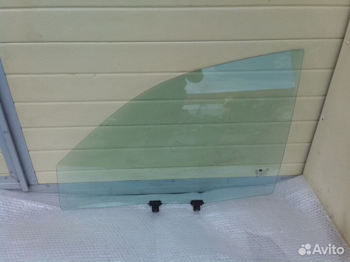 Киа Маджентис 2004г-стекло вод. двери