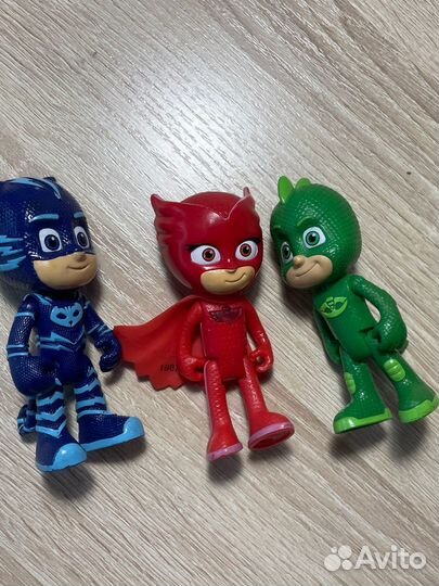 Фигурки герои в масках