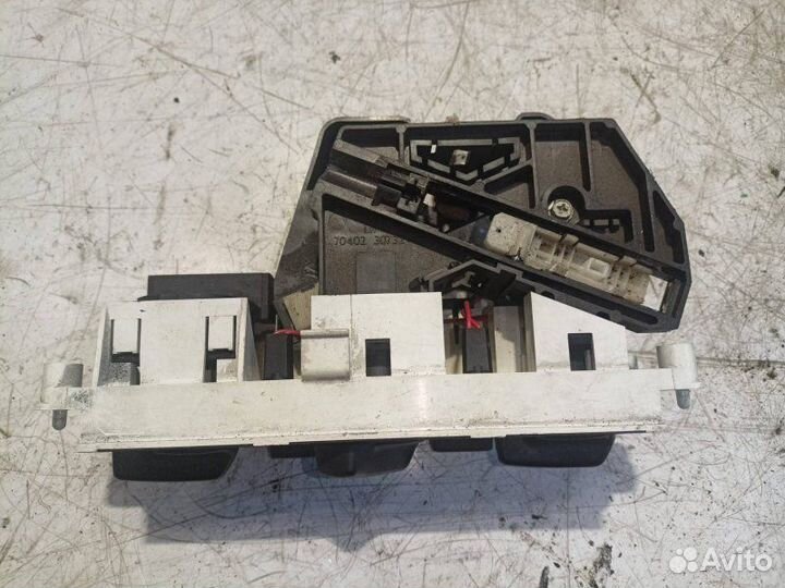 Блок управления печки/климат-контроля Nissan