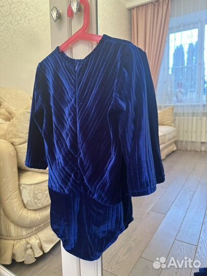 Рейтинговый костюм для бальных танцев