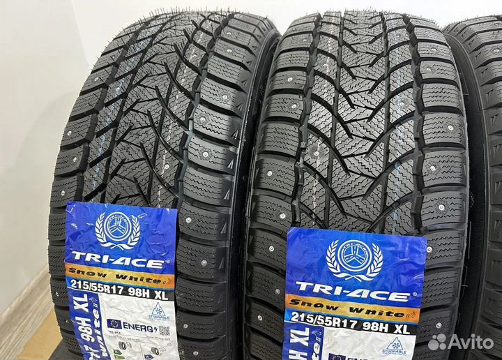 Tri Ace Snow White II 215/55 R17 38H