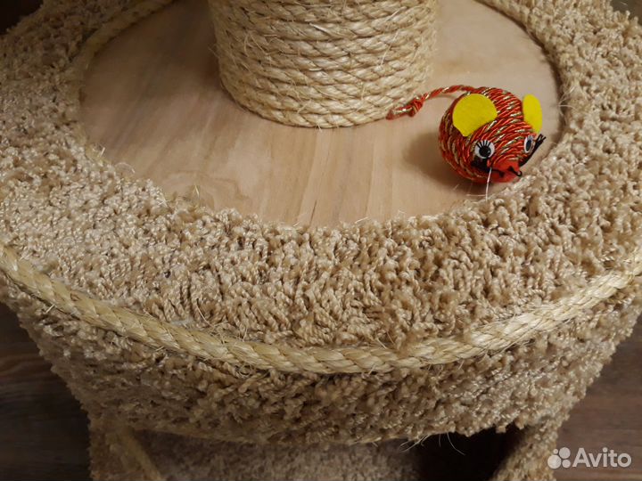 Домик-когтеточка с лежанкой