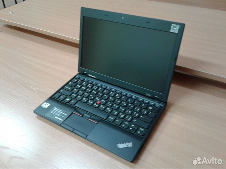 Нетбук Lenovo x100e