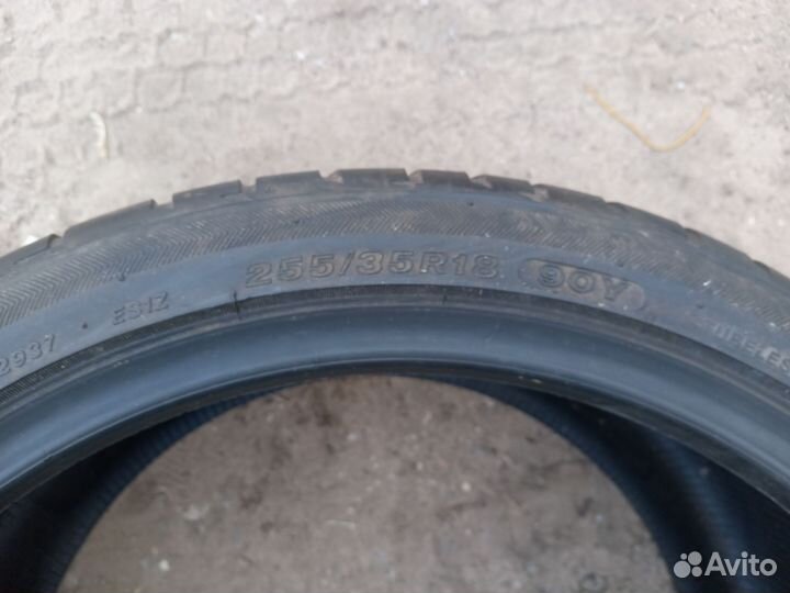 Bridgestone Potenza S001 255/35 R18 90Y