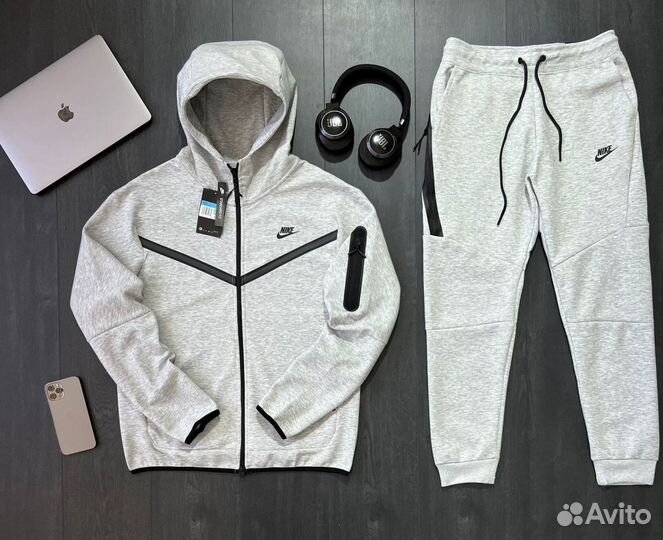 Спортивный костюм Nike