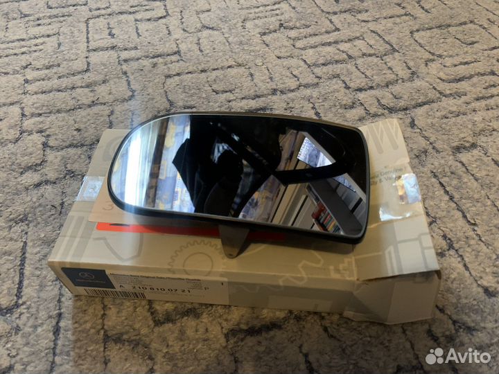 Комлпект левого зеркала Mersedes 210