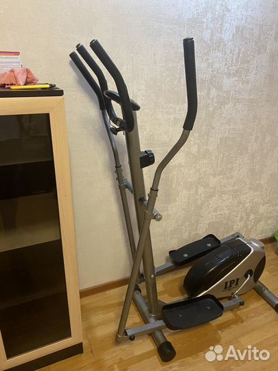 Эллиптический тренажер