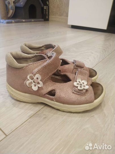 Детская обувь для девочек размер 27,28,30