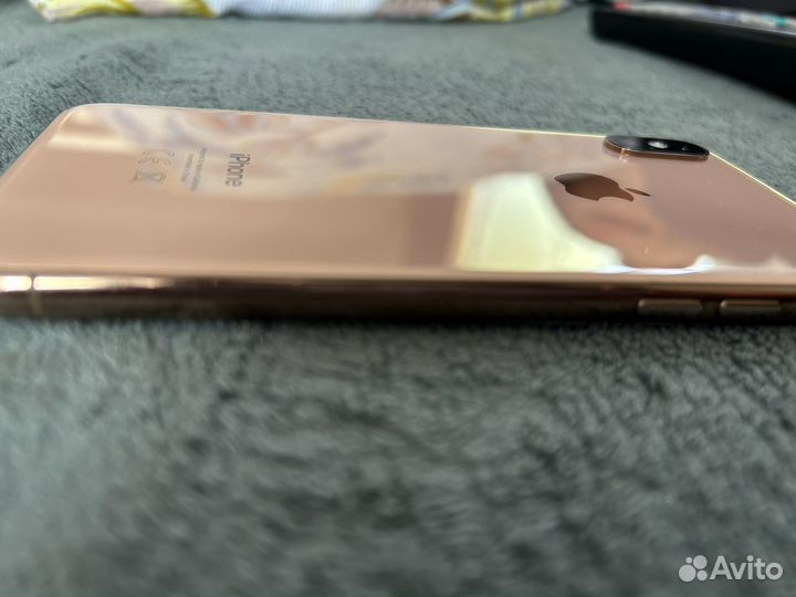 Телефон iPhone xs