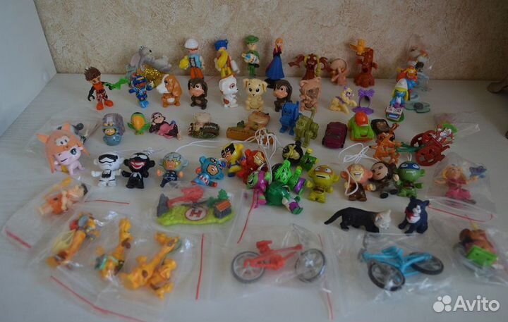 Игрушки Киндер-Сюрпризы 90-х и современные. Сборка