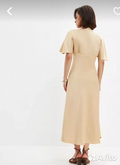 Платье с крылышками