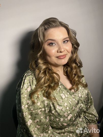 Свадебные прически, локоны