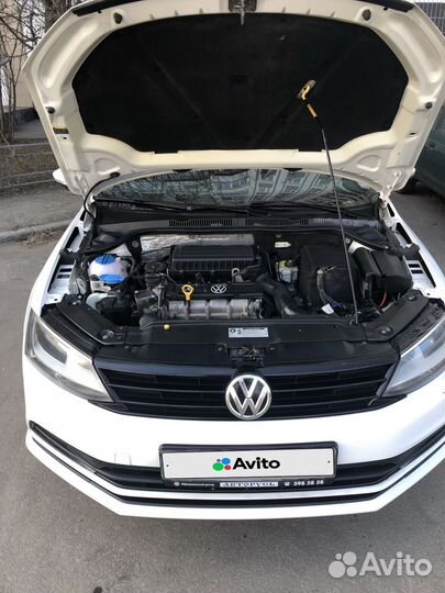 Volkswagen Jetta 1.6 AT, 2015, 290 000 км