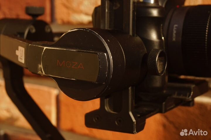 Стабилизатор Moza Aircross