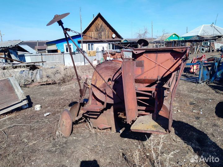 Продам картофелесажалку 4 рядный навесной