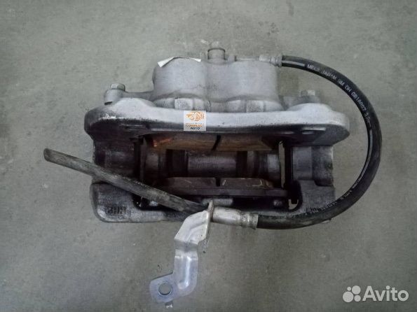 Суппорт передний правый Hyundai Santa Fe 4 TM