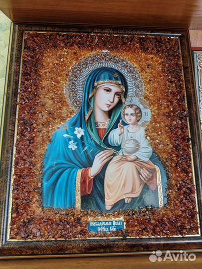 Икона в янтаре