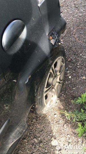 Дверь задняя левая Peugeot 107