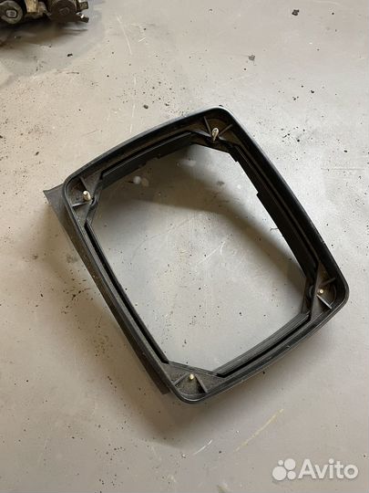 Рамка кулисы кпп Audi 100 C3 (44)