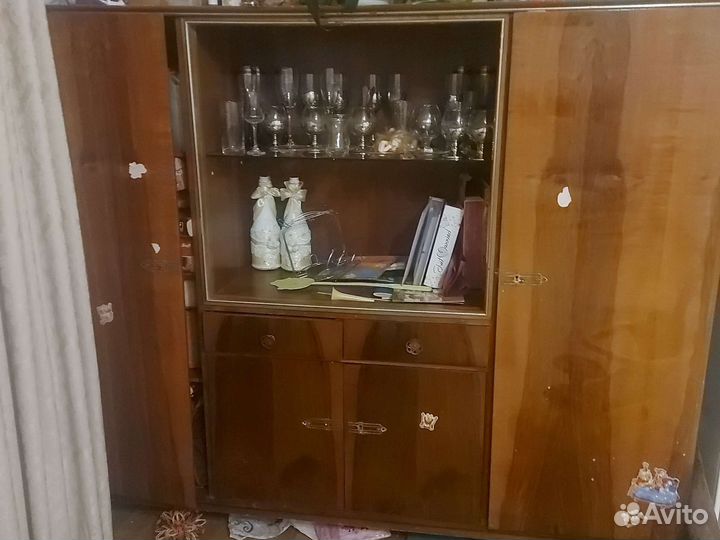 Шкаф сервант бу