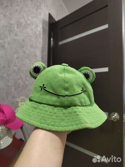 Панама и шапка