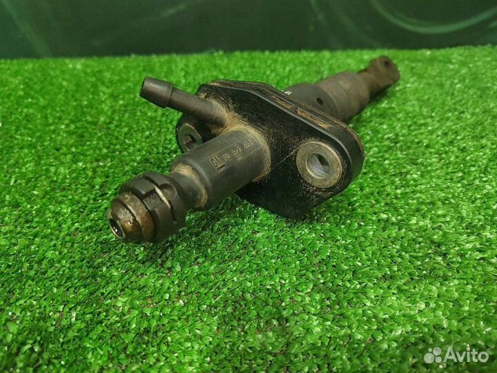 Главный цилиндр сцепления Opel Vectra B хэтчбек II