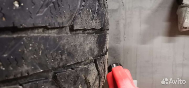 Bridgestone Ice Cruiser 7000 235/65 R17 108T