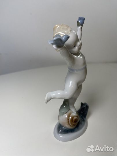 Фарфоровая статуэтка Путти Metzler & Ortloff