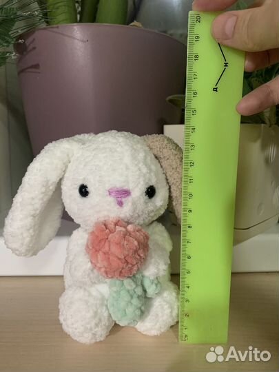 Вязаный зайка