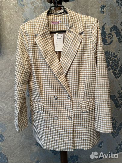 Пиджак бежевая лапка