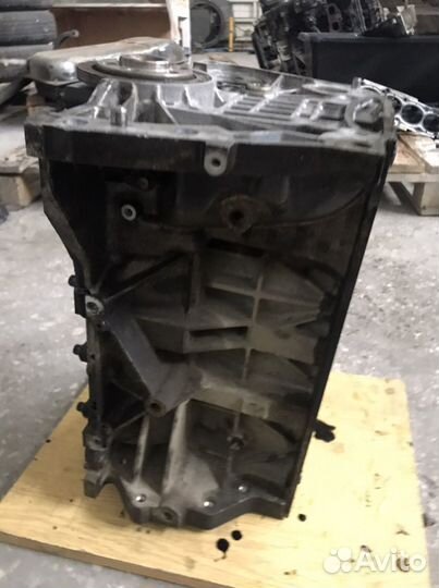 Блок Nissan Tiida 1.8