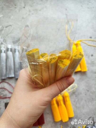 Шёлковые кисти для рукоделия и шитья