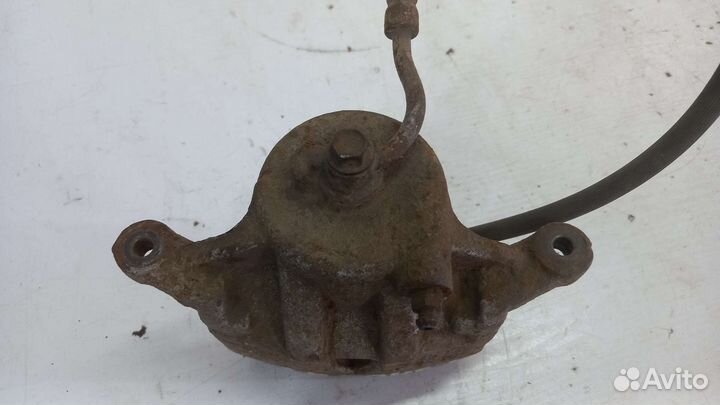 Суппорт передний левый Hyundai Tucson 2