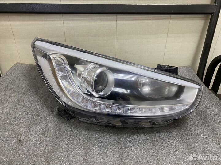 Передняя правая фара с дхо hyuindai solaris
